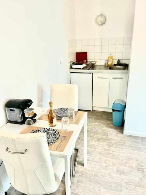 Superbe Appartement Tres Calme Et Confortable ランス エクステリア 写真